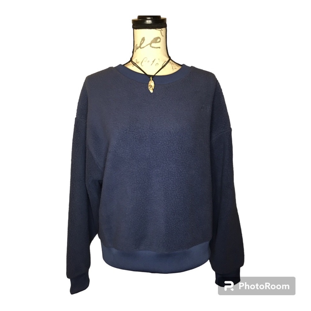 NWT Levi’s Crew Pullover Sweatshirt XL Navy Blue